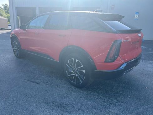 Certified 2025 Cadillac Optiq Sport 1 image 5