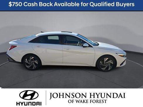 New 2026 Hyundai Elantra Limited image 13