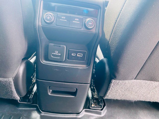 Used 2022 GMC Acadia SLE w/ Driver Convenience Package AWD/4WD image 22