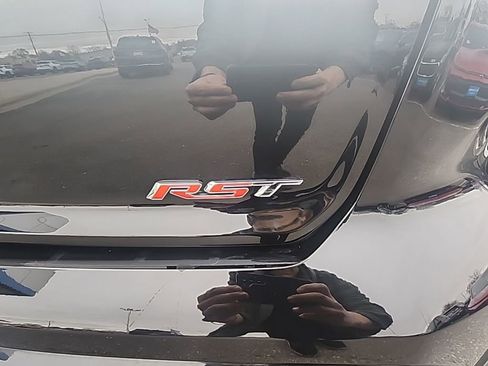 Used 2024 Chevrolet Silverado EV RST image 9