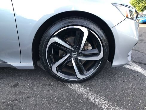 Used 2020 Honda Accord Sport image 5