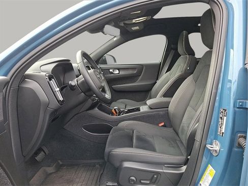 Certified 2024 Volvo C40 P8 Recharge Plus w/ Climate Package image 12