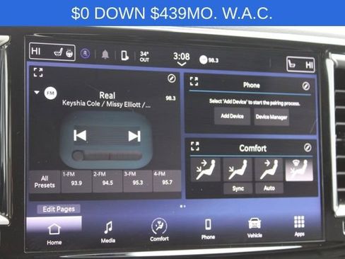 Used 2023 Chrysler Pacifica Touring-L image 38