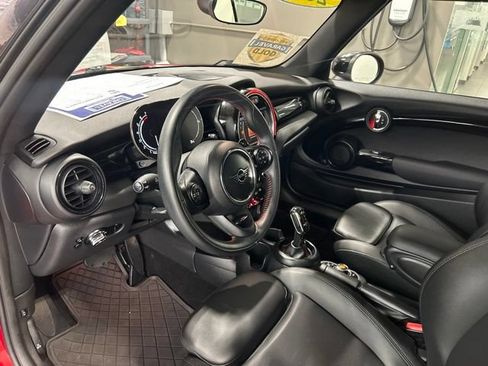 Used 2021 MINI Cooper S w/ Signature Upholstery Package FWD image 2