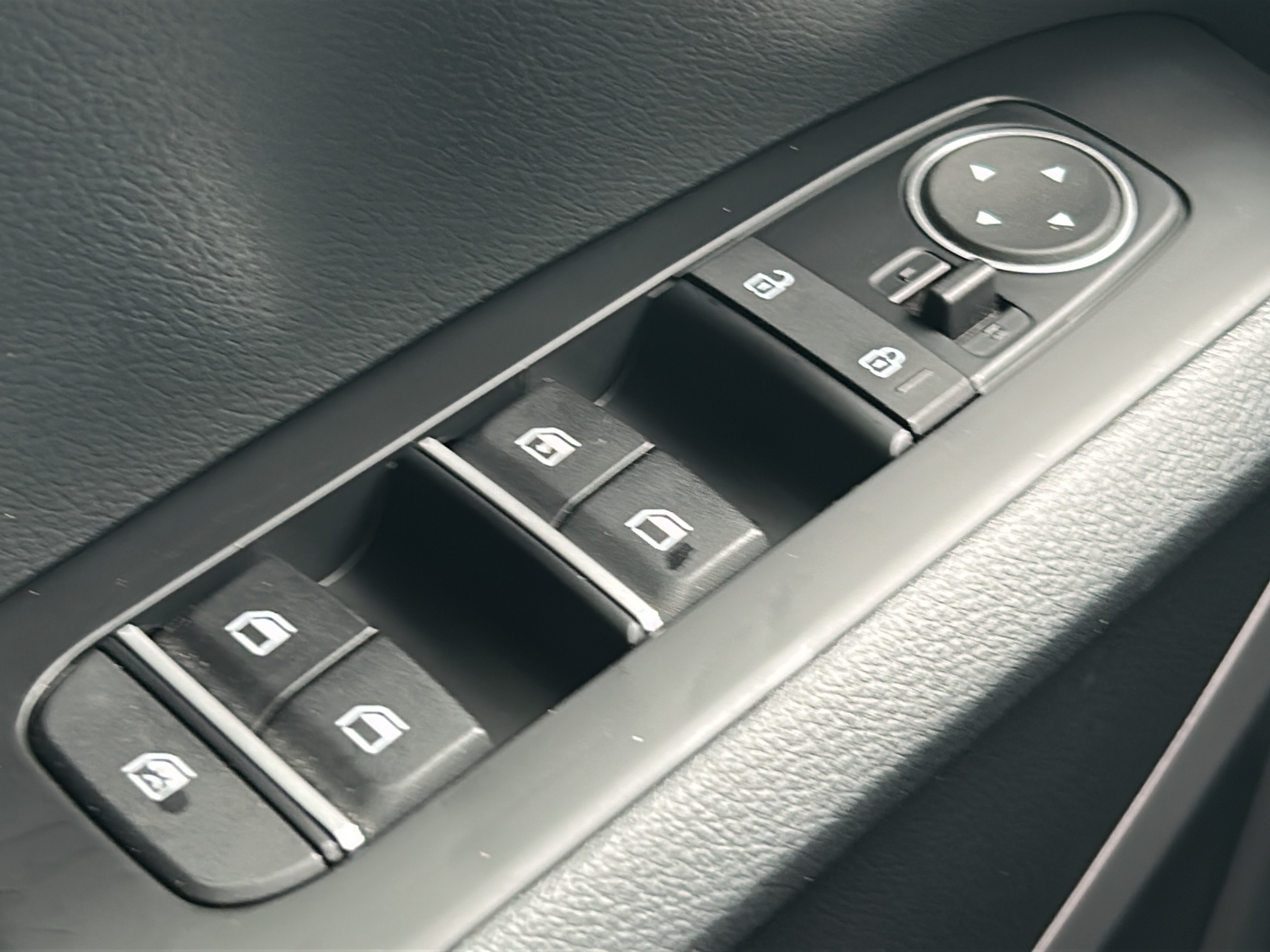 Certified 2023 Kia Soul LX FWD image 19