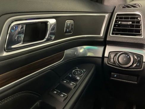 Used 2016 Ford Explorer Limited w/ Equipment Group 301A image 20