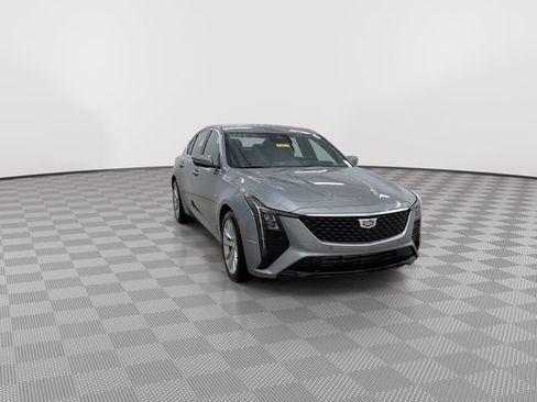 Used 2025 Cadillac CT5 Premium Luxury image 2