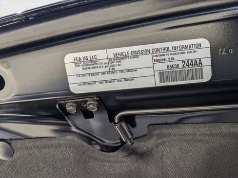 New 2024 Jeep Wrangler Unlimited Rubicon w/ Convenience Group image 17