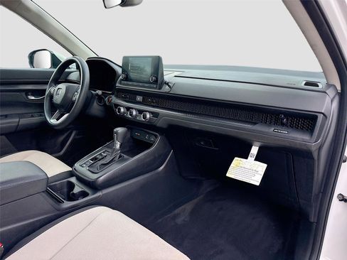 Certified 2024 Honda CR-V LX image 31