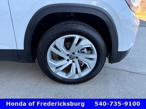 Used 2021 Volkswagen Atlas SE w/ Panoramic Sunroof Package image 13