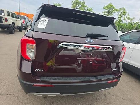 Used 2023 Ford Explorer XLT w/ Equipment Group 202A AWD/4WD image 5