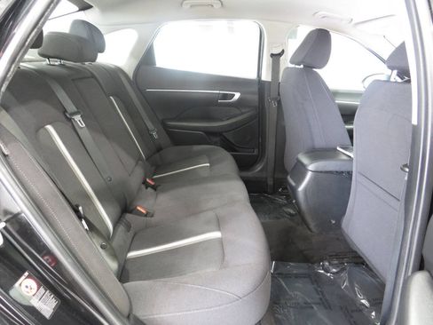 Used 2021 Hyundai Sonata SEL FWD image 12