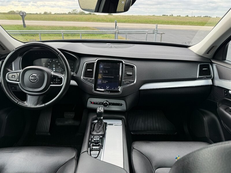 Used 2017 Volvo XC90 T5 Momentum w/ Vision Package FWD image 14