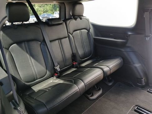 Used 2024 Jeep Wagoneer Series II AWD/4WD image 16