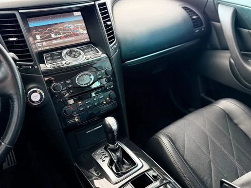 Used 2009 INFINITI FX35 AWD w/ Technology Pkg image 14