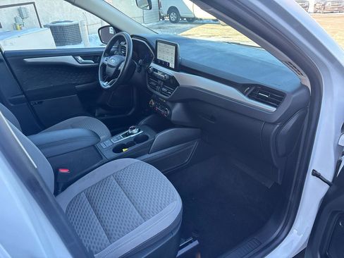 Used 2020 Ford Escape SE Sport image 36