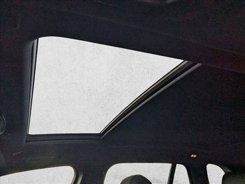 Used 2022 BMW X5 sDrive40i w/ Parking Assistance Package image 16