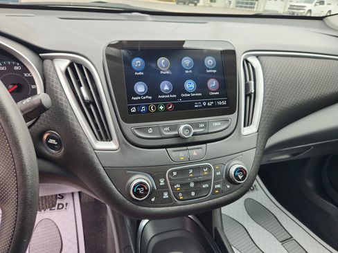 Used 2025 Chevrolet Malibu LT image 31