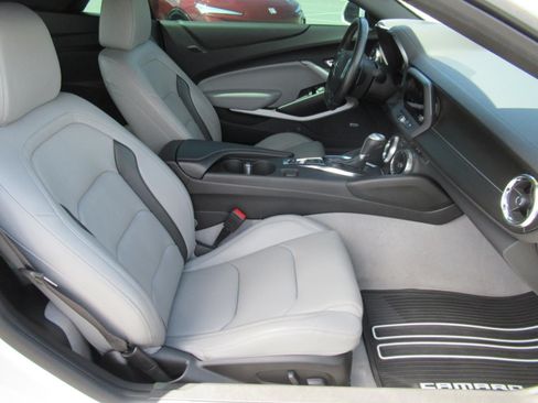 Used 2022 Chevrolet Camaro LT w/ RS Package RWD image 10