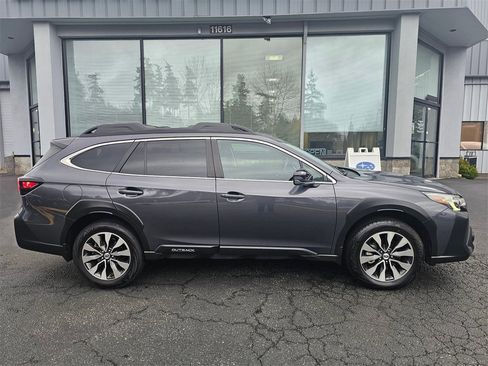 Used 2023 Subaru Outback Limited image 8