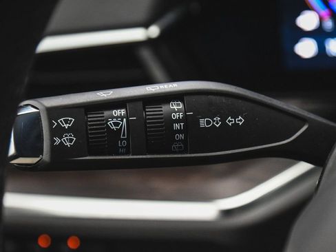 Used 2025 Chevrolet Tahoe LT image 25