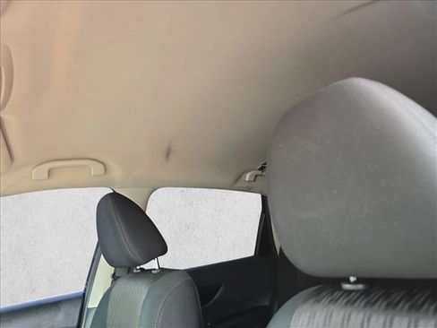 Used 2018 Nissan Rogue SV AWD/4WD image 30