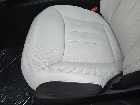 Used 2023 Land Rover Range Rover Sport SE Dynamic image 30