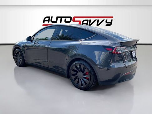 Used 2024 Tesla Model Y Performance AWD/4WD image 5