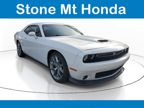 Used 2022 Dodge Challenger GT image 1