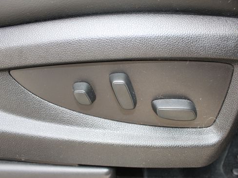 Used 2016 GMC Sierra 1500 Denali w/ Enhanced Driver Alert Package image 23