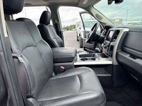 Used 2017 RAM 1500 Laramie w/ Convenience Group AWD/4WD image 23