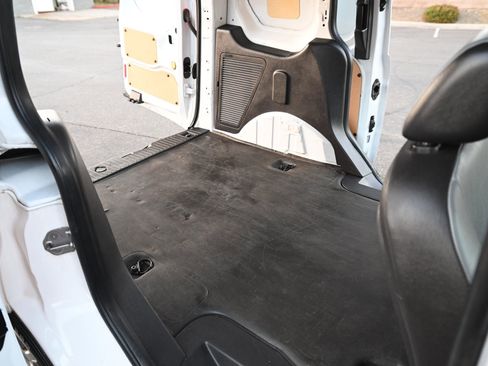 Used 2018 Ford Transit Connect XL image 15