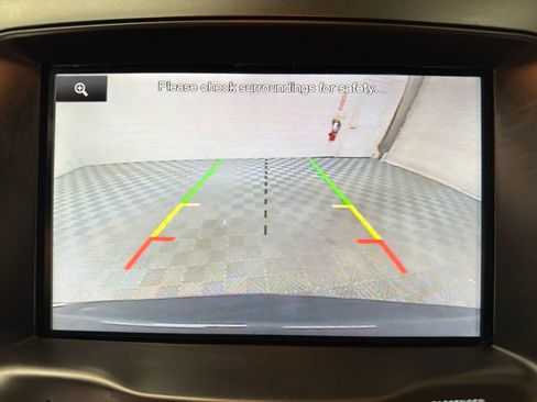 Used 2015 Ford Explorer XLT w/ Equipment Group 202B image 24