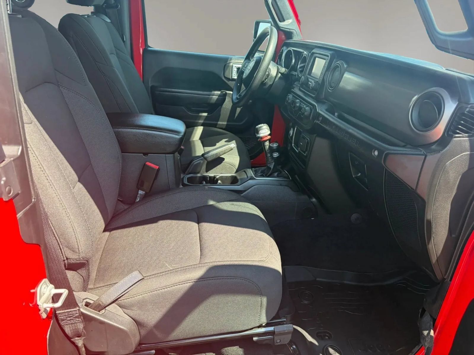 Used 2021 Jeep Wrangler Sport AWD/4WD image 24