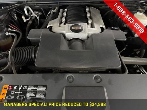 Used 2019 Cadillac Escalade ESV Premium Luxury image 8