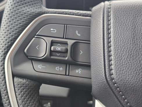New 2026 Toyota Tundra Limited AWD/4WD image 32