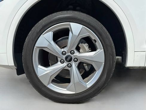Used 2021 Audi Q5 2.0T Premium Plus w/ Premium Plus Package AWD/4WD image 24