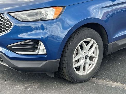 Certified 2023 Ford Edge SEL w/ Convenience Package image 4
