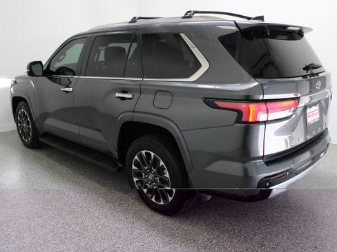Used 2026 Toyota Sequoia Limited AWD/4WD image 9