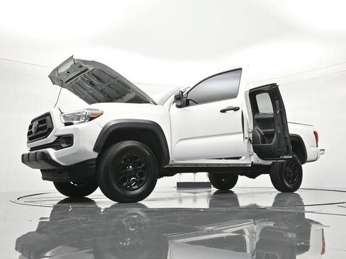 Used 2022 Toyota Tacoma SR w/ SX Package RWD image 48