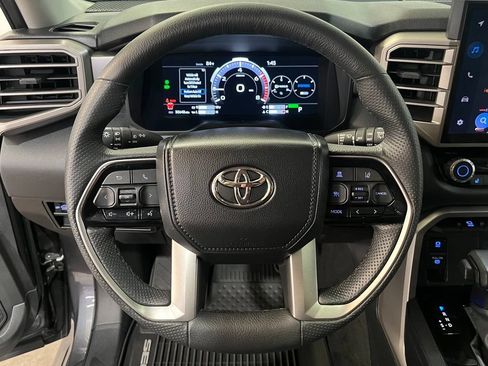 Used 2024 Toyota Sequoia SR5 w/ SR5 Premium Package AWD/4WD image 22