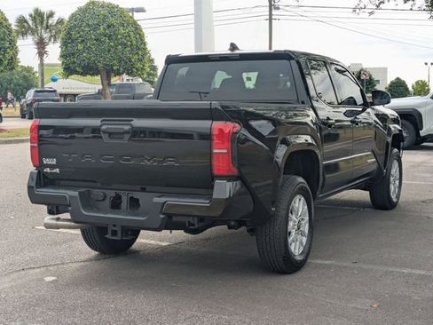 Certified 2025 Toyota Tacoma SR5 AWD/4WD image 3