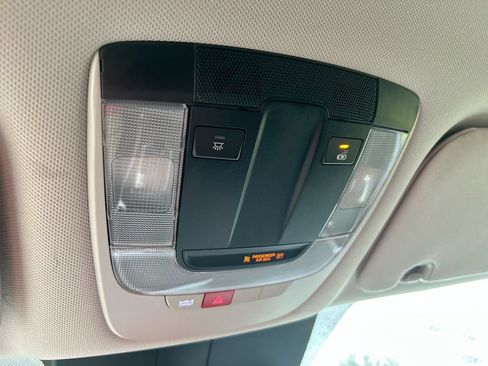 Used 2024 Kia Sorento S AWD/4WD image 28