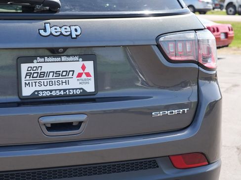Used 2018 Jeep Compass Sport AWD/4WD image 10