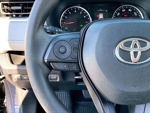 Used 2019 Toyota RAV4 XLE w/ Convenience Package image 10