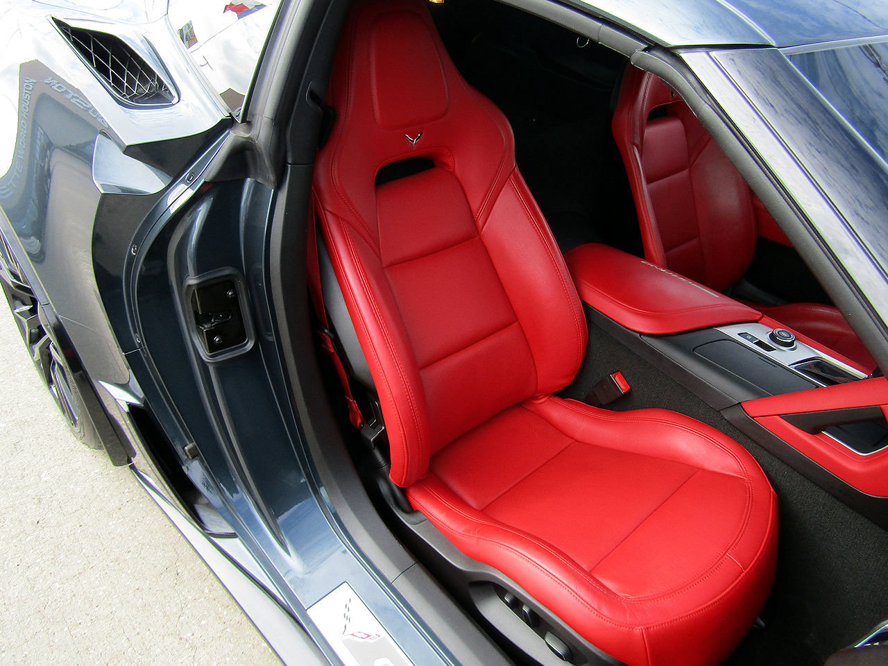 Used 2019 Chevrolet Corvette Grand Sport RWD image 12