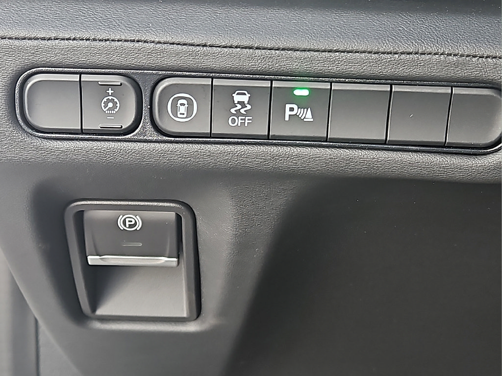 Certified 2026 Acura MDX w/ Technology Package FWD image 22