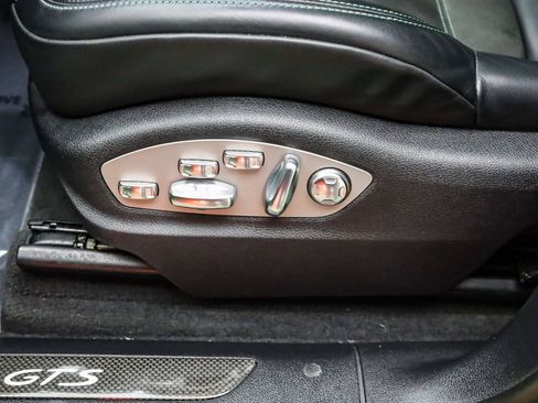 Certified 2023 Porsche Macan GTS image 25