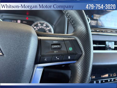 Used 2024 Mitsubishi Outlander FWD image 17