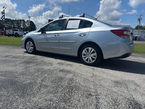 Used 2022 Subaru Impreza 2.0i image 2
